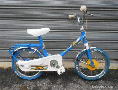 Vélo ancien enfant dino